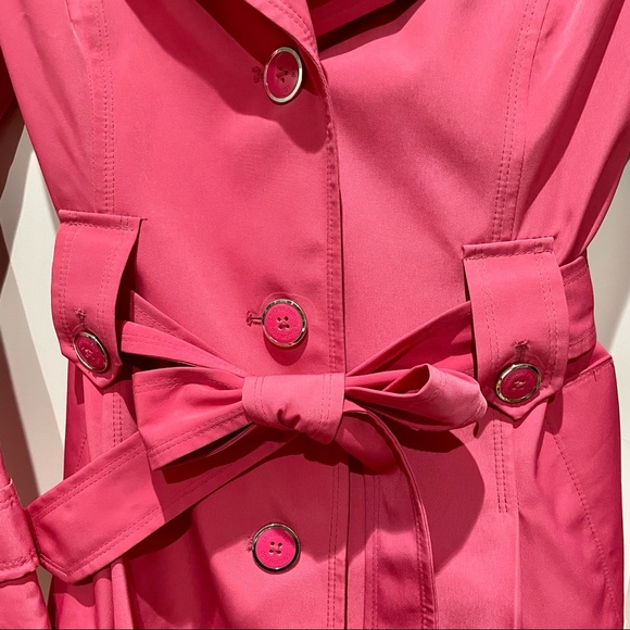 London Fog Petite Hooded Belted Trench Coat - Picture 4 of 9